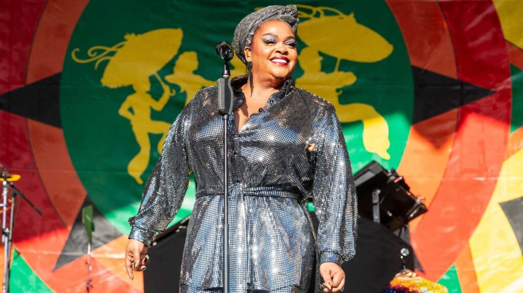 Jill Scott Faces Backlash for Defending Chris Brown