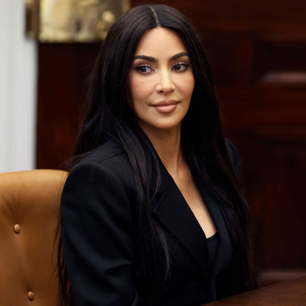 Kim Kardashian Recalls Fear of Being Raped and Killed During Paris Robbery
