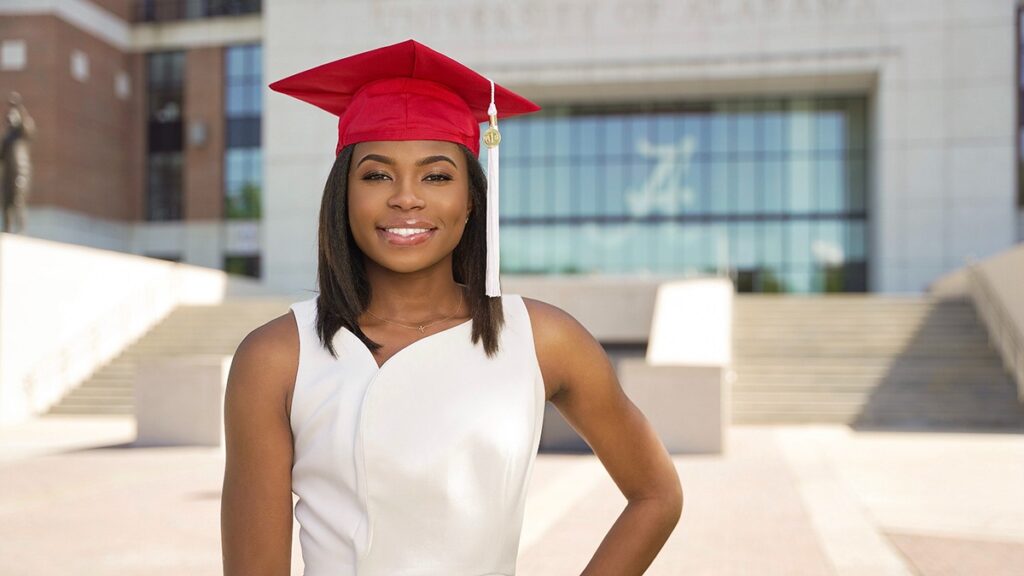 17-Year-Old LeAnna Roberts Earns Master's Degree