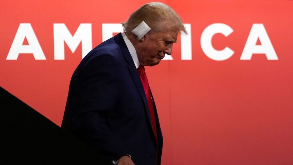 Trump Says Mexico Will Help Stop Migration After Talking to President Sheinbaum