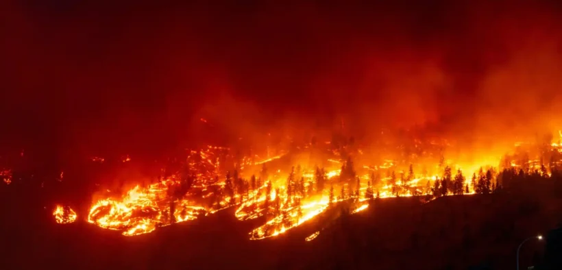 Smoke from Canadian Wildfires Engulfs U.S. Midwest, Triggers Air Quality Alerts