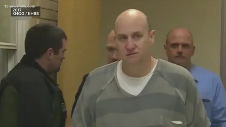 Ex-Police Chief Convicted of Rape and Murder Escapes Prison Disguised as Guard