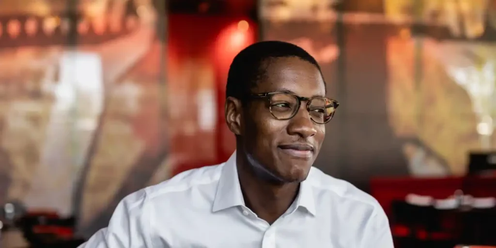 Damola Adamolekun: The 36-Year-Old Leading Red Lobster’s Comeback