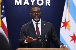 Chicago Mayor Brandon Johnson Signs Executive Order to Resist Federal Troops in the City