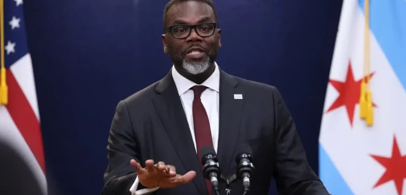 Chicago Mayor Brandon Johnson Signs Executive Order to Resist Federal Troops in the City