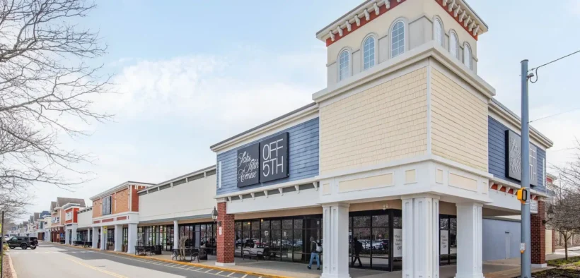 Saks Files for Bankruptcy, Shuts Most OFF 5TH Locations