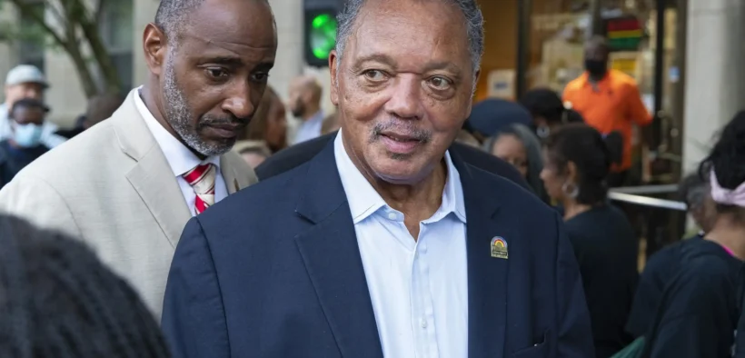 Jesse Jackson, Civil Rights Leader, Dies at 84