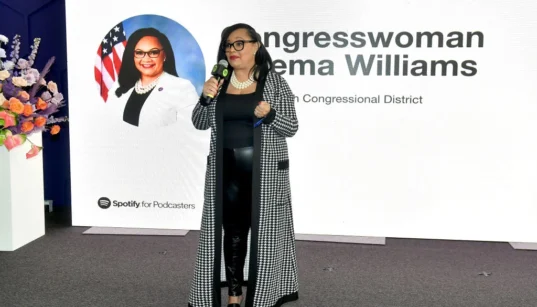 Nikema Williams, Airbnb Bring “Hustle & Grow” Small Business Summit to Russell Center