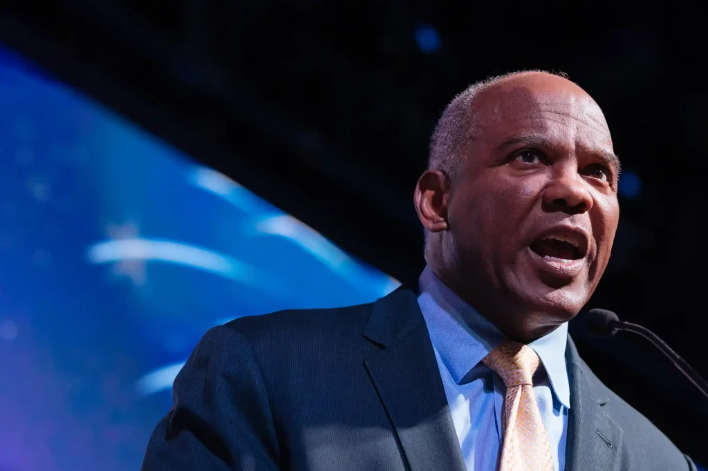 https://www.mprnews.org/story/2026/05/30/kendall-qualls-gains-gop-endorsement-for-minnesota-governor-but-will-stiff-primary-challenge?