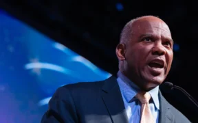 https://www.mprnews.org/story/2026/05/30/kendall-qualls-gains-gop-endorsement-for-minnesota-governor-but-will-stiff-primary-challenge?