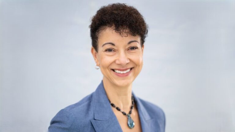 Why Betting on the Worst-Case Scenario Helped Shellye Archambeau Build MetricStream